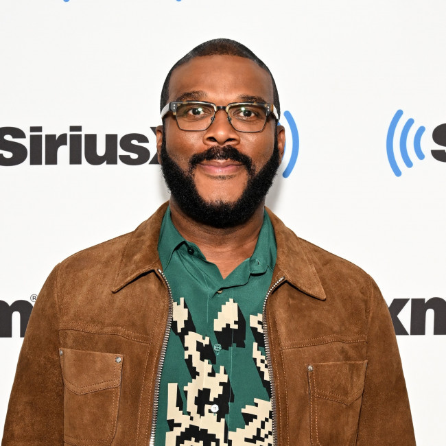 Tyler Perry to write and direct Six Triple Eight