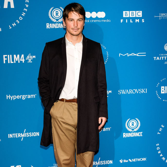 Josh Hartnett hails 'genius filmmaker' Christopher Nolan