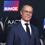 Guy Pearce embarrassed by Memento performance