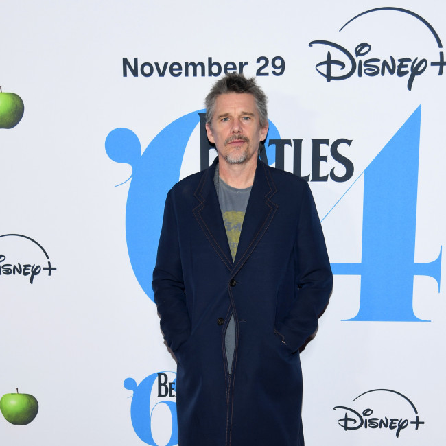 Ethan Hawke and Russell Crowe to star in The Weight