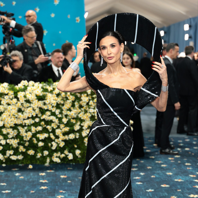 Demi Moore to lead cast of new alien-themed romance after Oscar snub