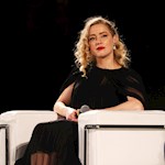 Amber Heard moves into theatre