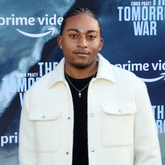 Snoop Dogg biopic finds Tupac Shakur actor as Camron Jones joins the cast